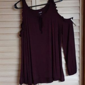 Cold Shoulder Knot Top
